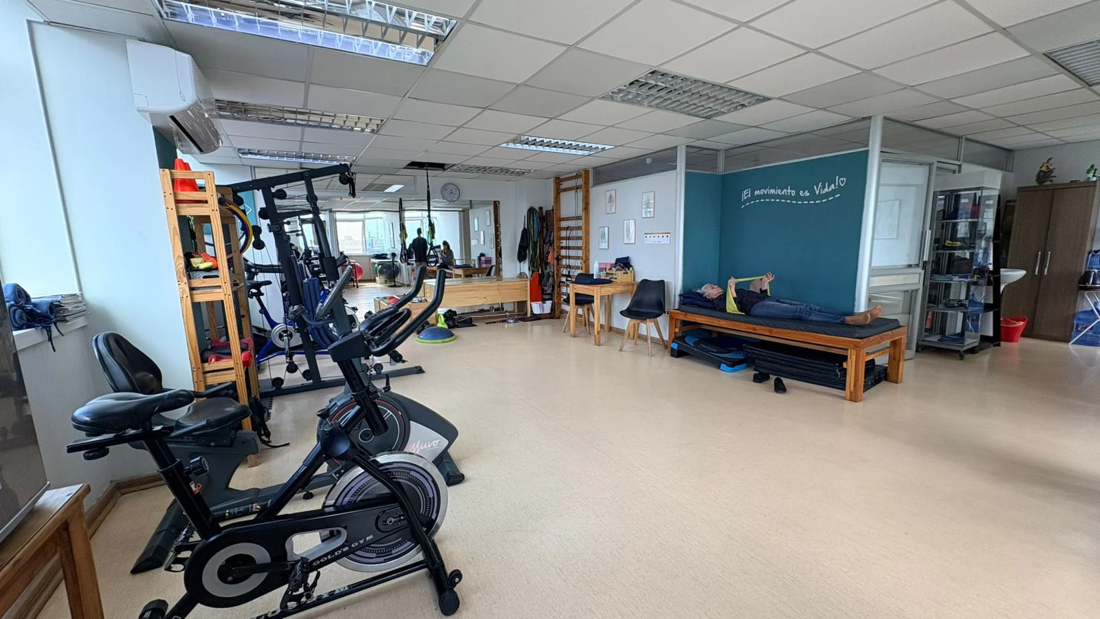 Sala de rehabilitación y ejercicio terapéutico de Kinestésic